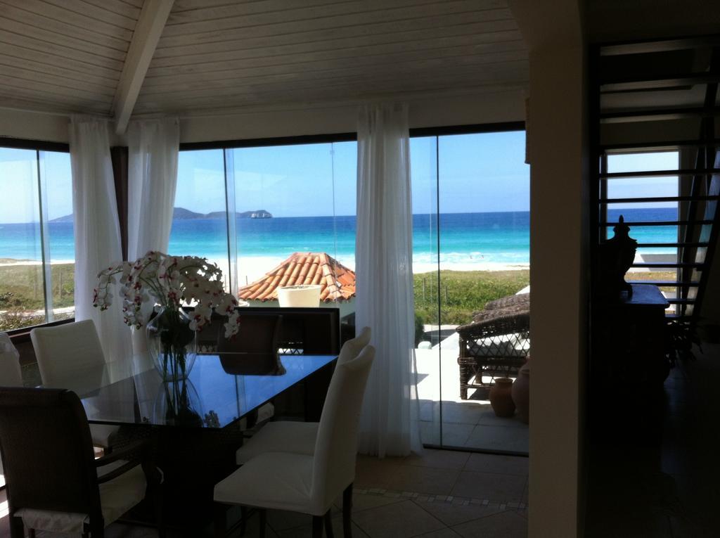 Casa Pé Na Areia * Cabo Frío